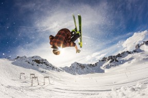 MILANSPORT入口-法甲终极对决：新星闪耀全场，法甲十大新星