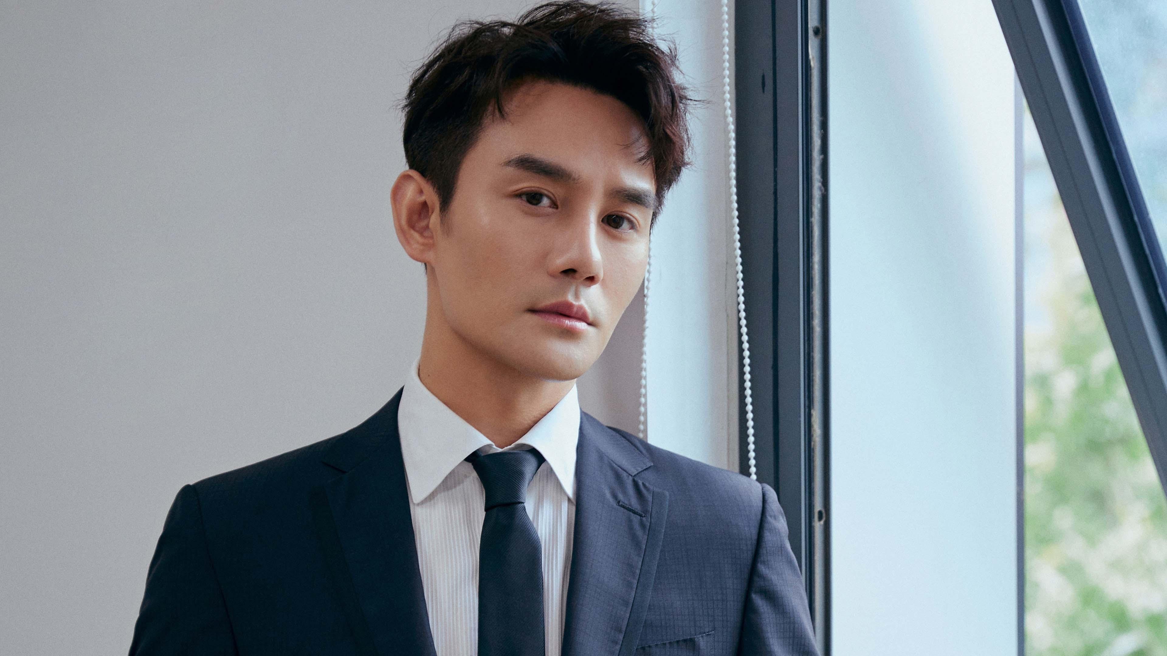 男子100自速度起伏曲线揭秘,100米自由下落需要几秒